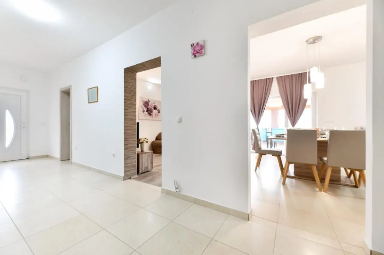 House Gabriela Villa Debeljak